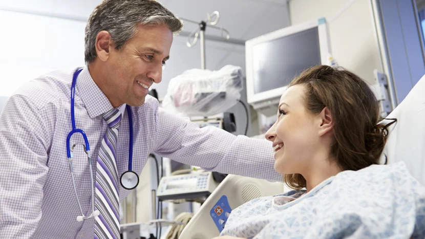 un médecin et un patient