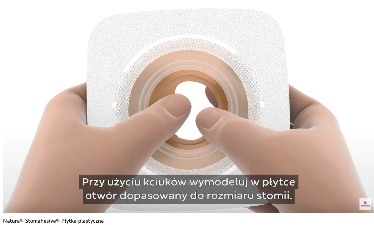 dłoń trzymająca wentylator