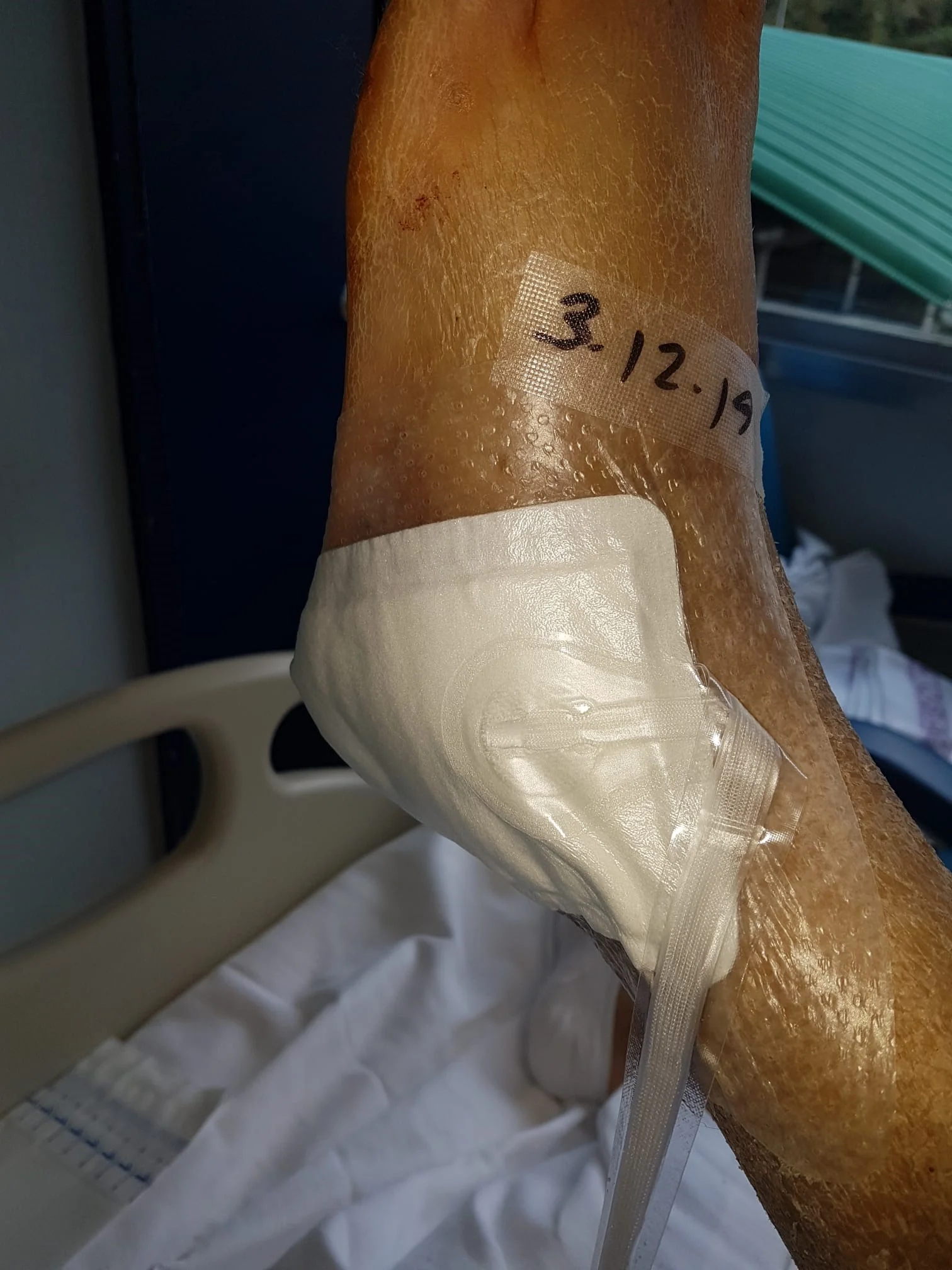 el pie de una persona con un tatuaje